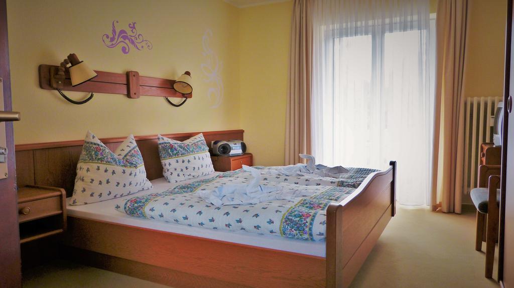 Hotel Am Kurpark Маленте Номер фото